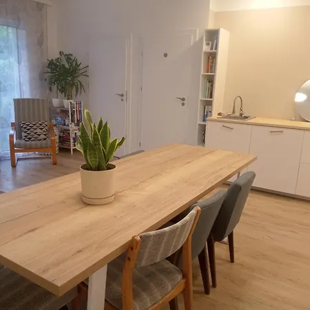 Baza Na Woli Apartamento